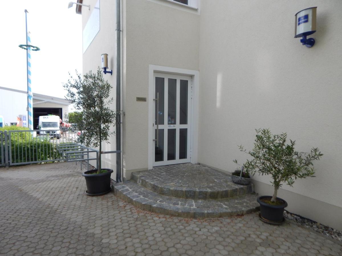 Hotel Alex Stammham Exterior photo